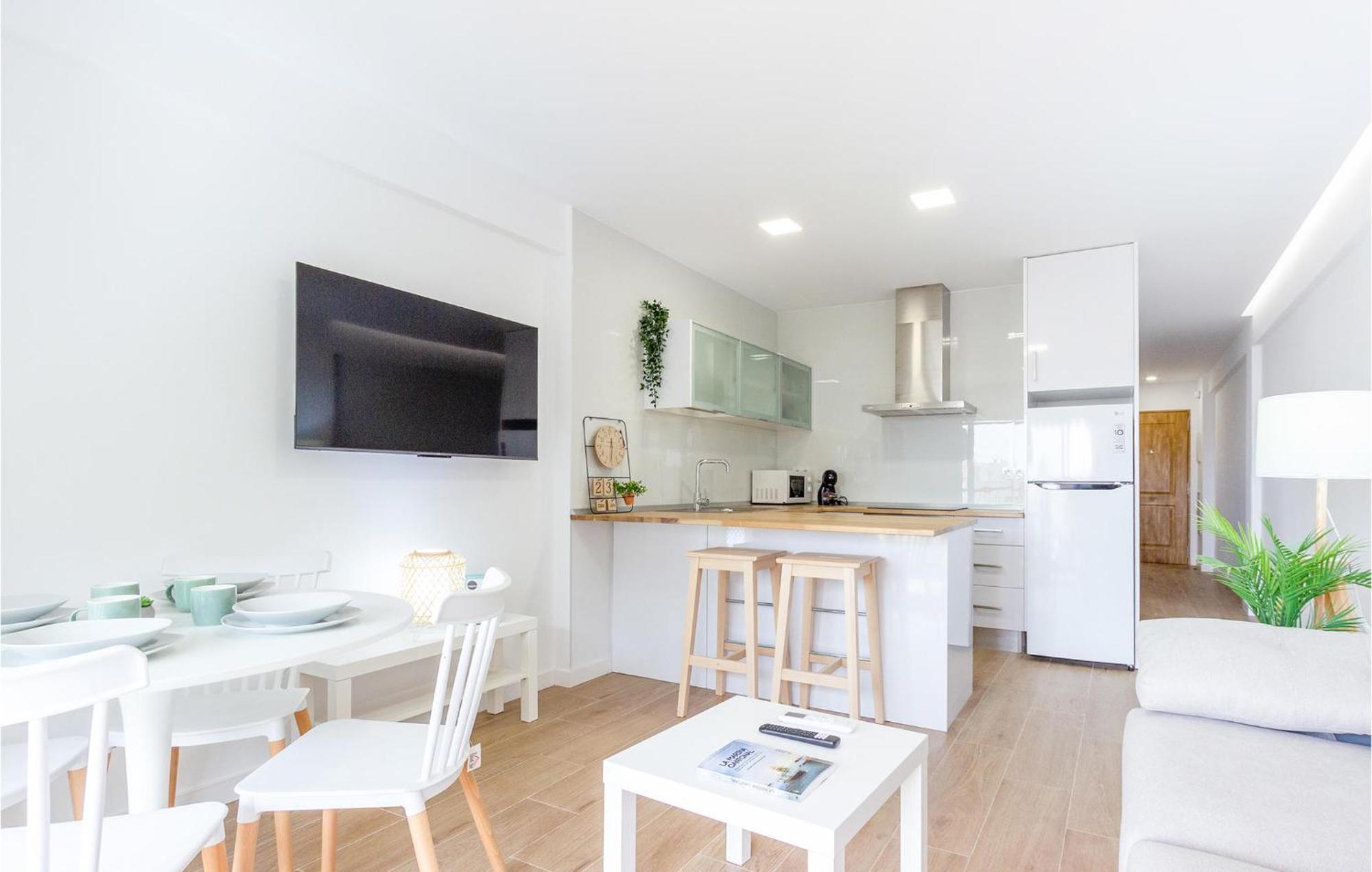 Lovely Apartment In Santa Pola With Kitchen Esterno foto