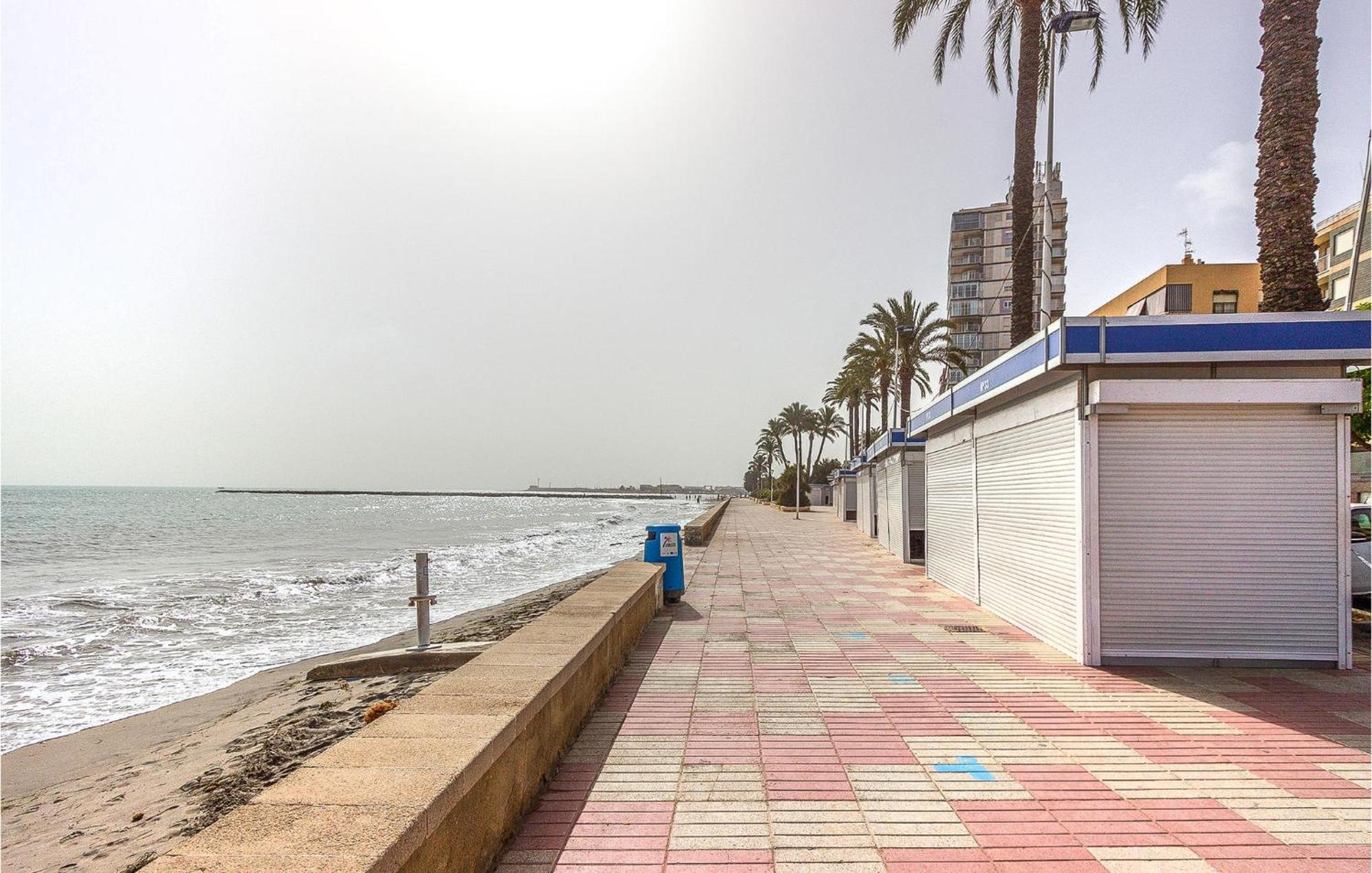 Lovely Apartment In Santa Pola With Kitchen Esterno foto